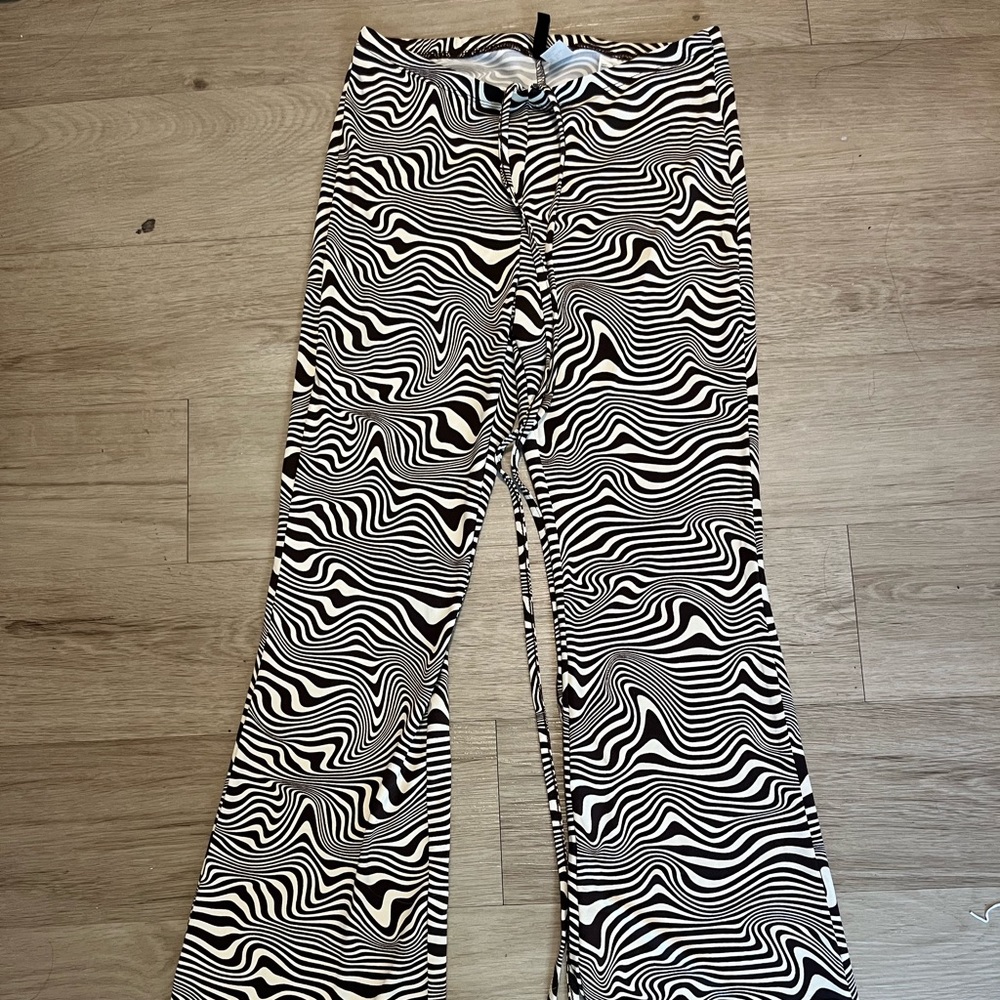 H&M Animal Print Flared Leggings | Size S